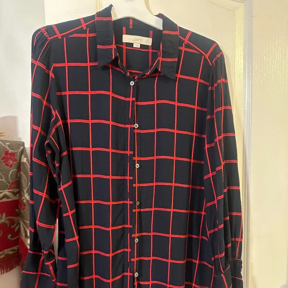 ❤️ LOFT Black & Red Windowpane Plaid Button-Down Blouse | Size L - Picture 1 of 4